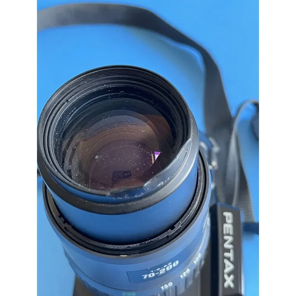 Pentax SF10 35mm SLR Film Camera with Takumar-F Zoom 1:4-5.6 70-200mm Untested